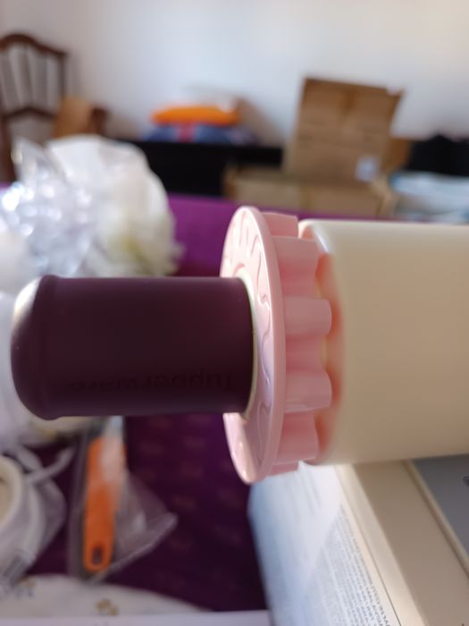 Tupperware rolo de pastelaria com formas