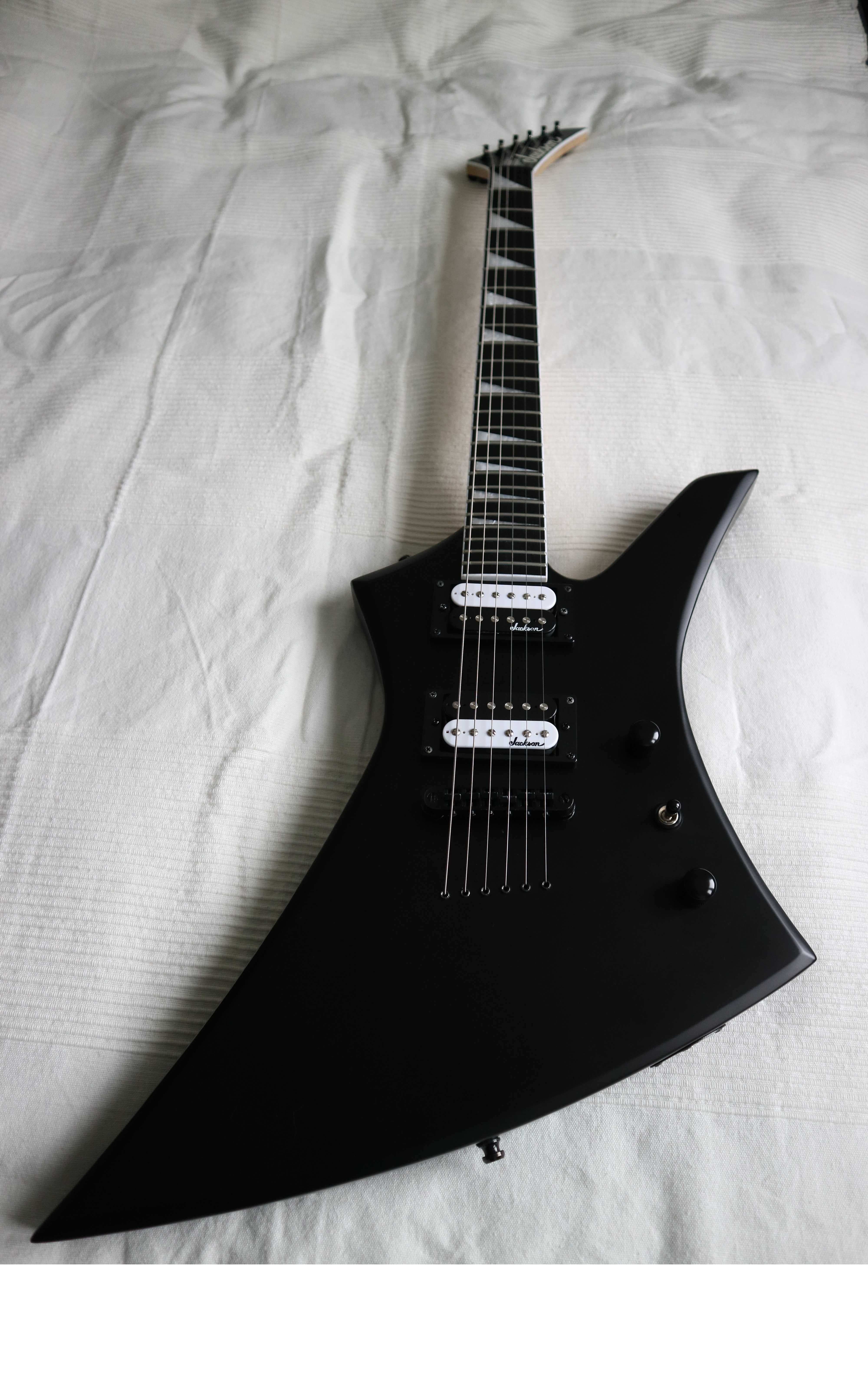 JACKSON KELLY black satin