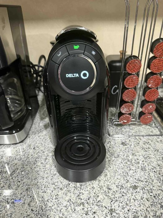 Máquina de Café Delta Q COOL EVOLUTION + Suporte de Cápsulas Incluído!