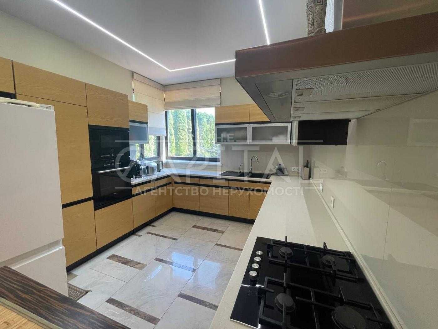 Термінова!!!Оренда БудинокКиєво-Святошинський район, Горбовичі,300 м2