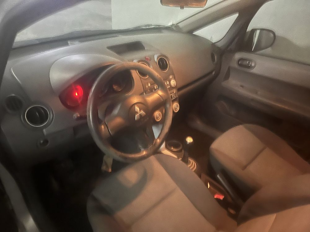 Mitsubishi colt 1.1