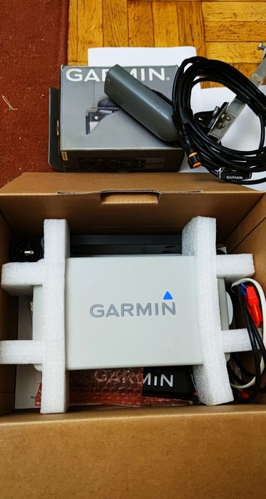 Ехолот GARMIN echoMAP CHIRP 73 sv