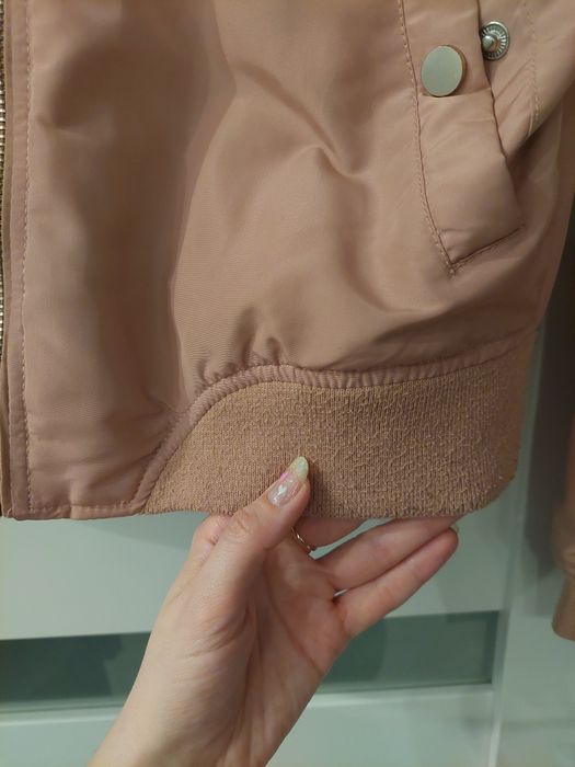 Różowa bomberka Stradivarius