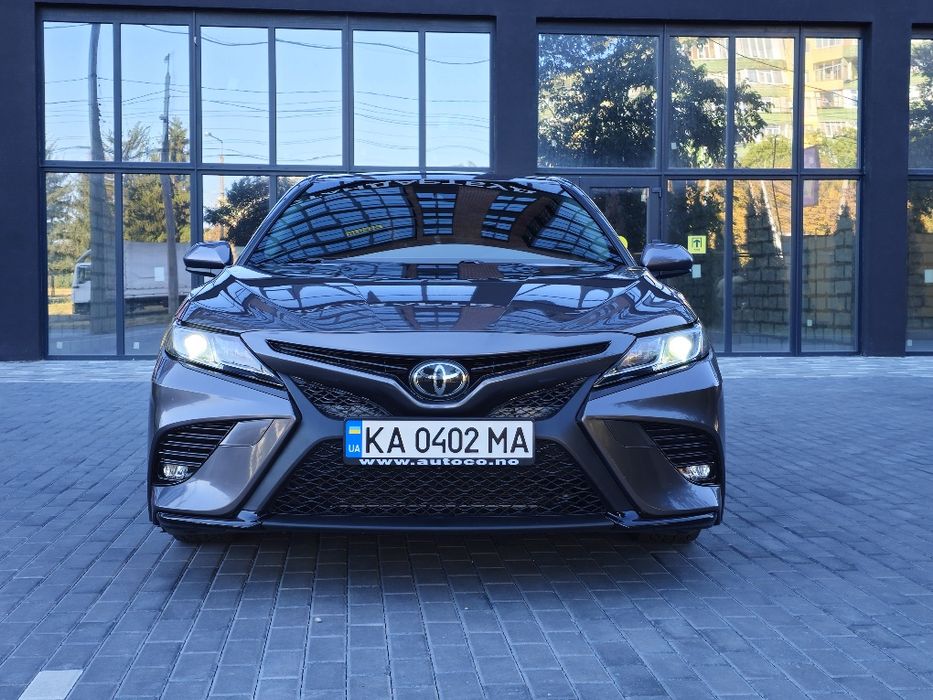 Toyota Camry 2018