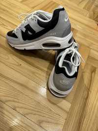 Buty NIKE AIR MAX command