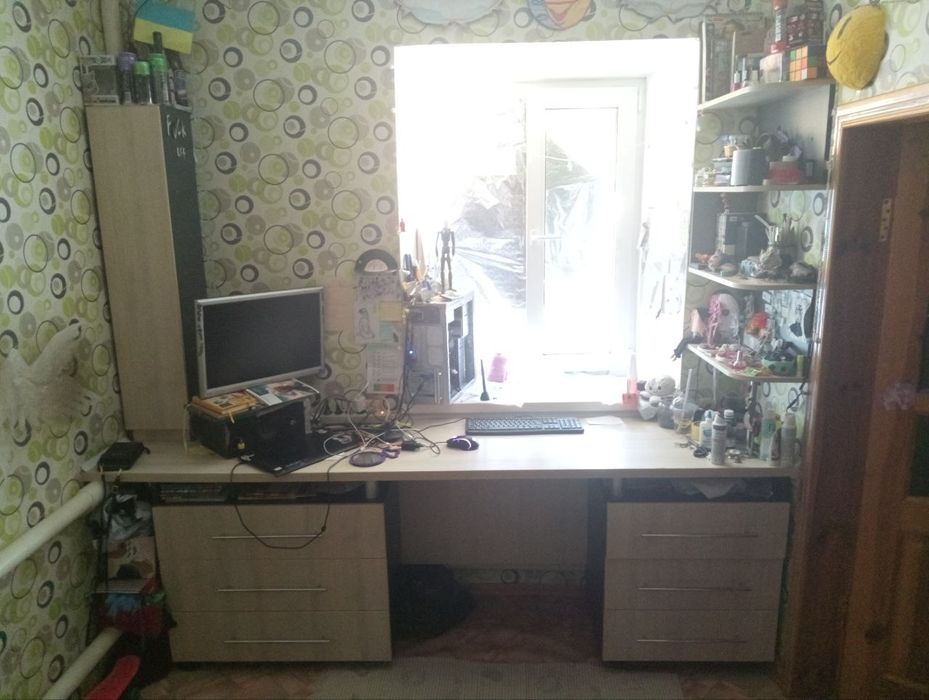 Стол комп'ютерний