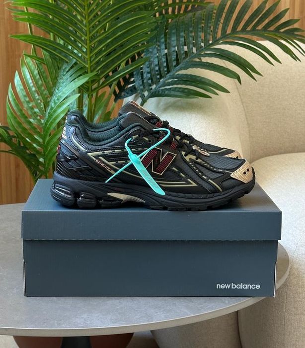 Кросівки New Balance 1906r