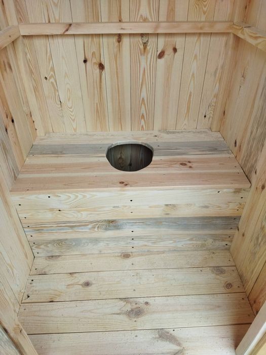 Деревяний туалет,дерев'яний літній душ,дерев'яна собача будка