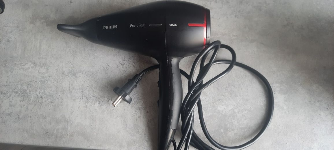 Фен Philips Prestige Pro