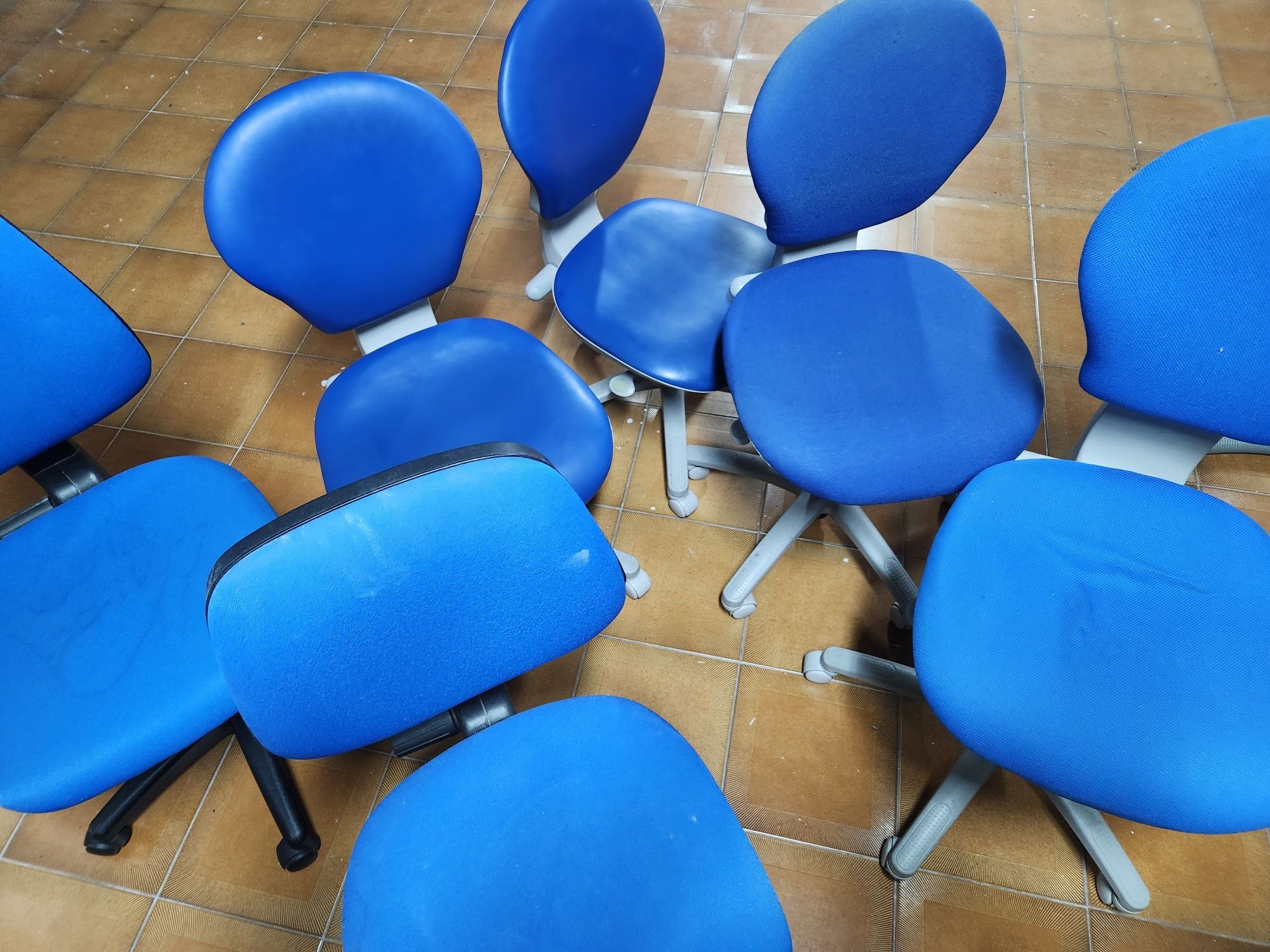 cadeiras de escritório rodado