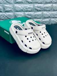 НОВИНКА Женские кроксы Crocs шлёпанцы бежевые на высокой подошве 35-41