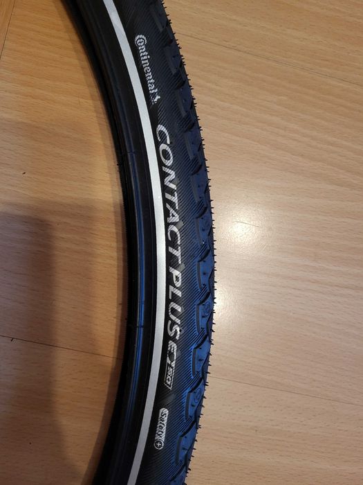 Dwie opony Continental Contact Plus (refleks)