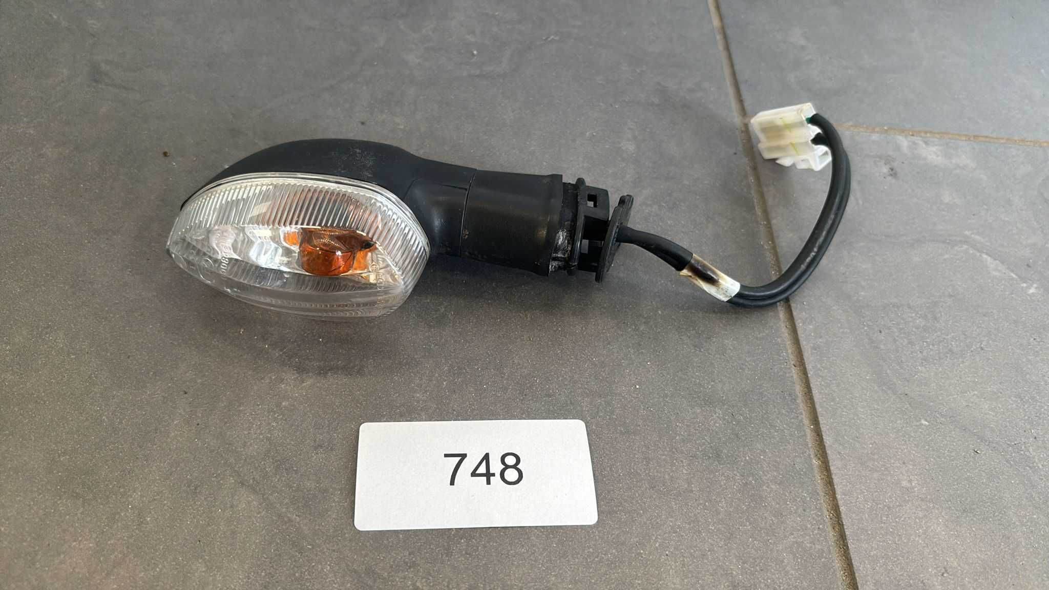 Kierunkowskaz Kierunek Lewy Yamaha YZF R1 RN22 FZ8 [748]