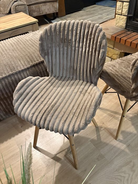 Zestaw wypoczynkowy . Naroznik  fotel, 6 krzesel