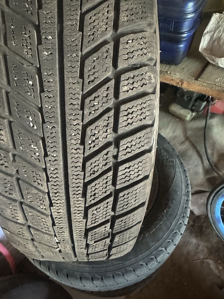 Колеса комплект зимові белшина 185/65 R14   20-22 рік