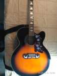 Epiphone ej 200 .