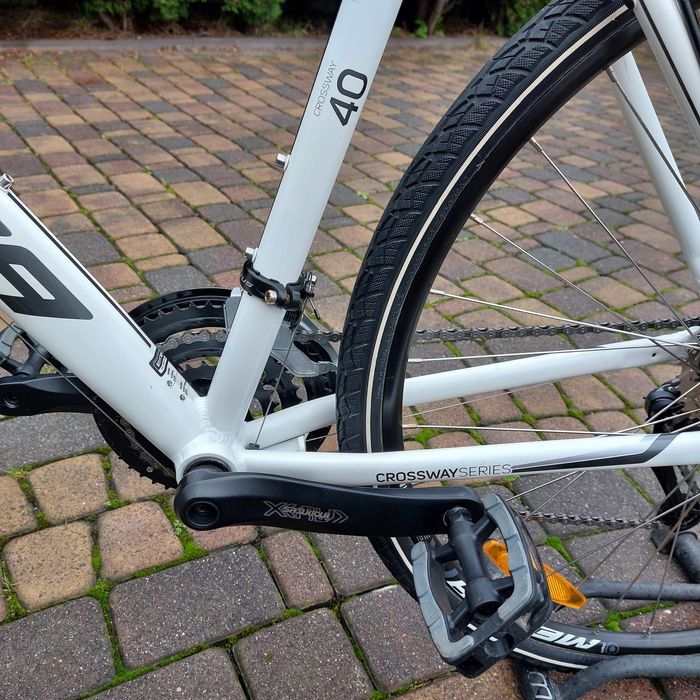 Jak Nowy Rower Merida Crossway 40 r. L 52cm Shimano Altus 3x9 Biały
