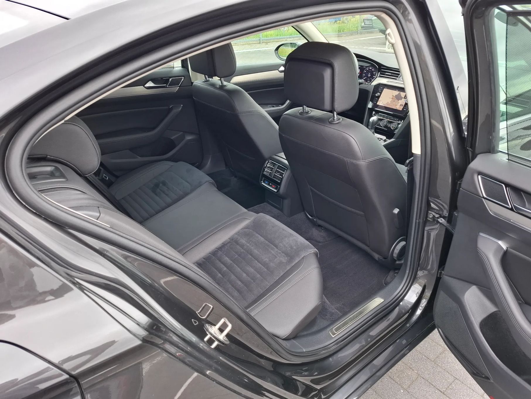 Volkswagen Passat Highline 1.8 TSI 180KM DSG Virtual Top LED Kamera Gwarancja Salon PL