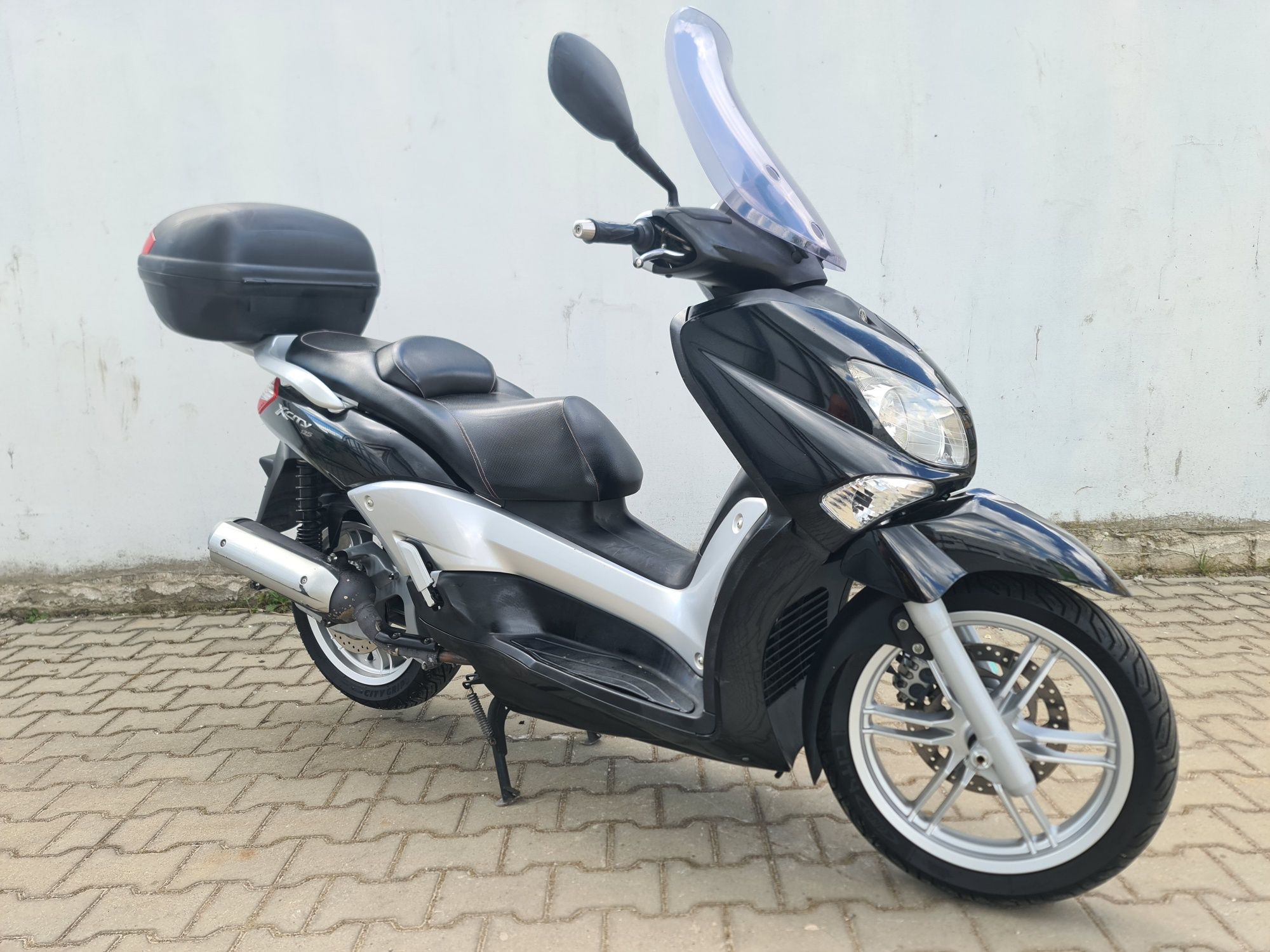 Yamaha Xcity Xmax125 cm3 2008 rok ładna