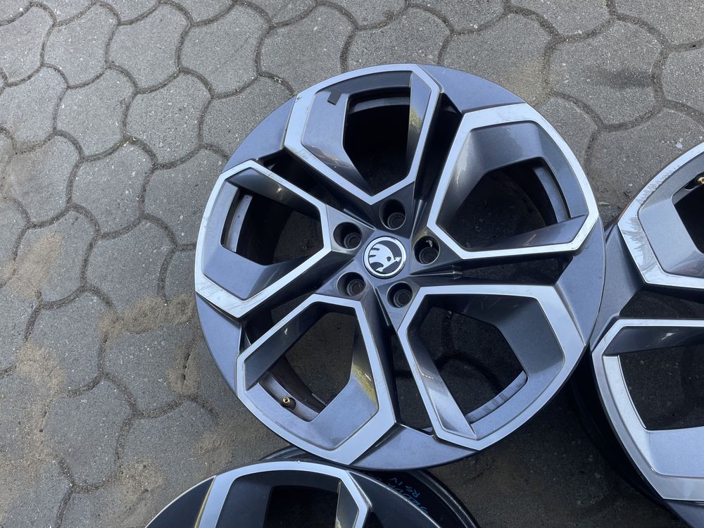 Felgi Skoda Octavia Rs 19 cali nowy model altair 5x112 oryginał