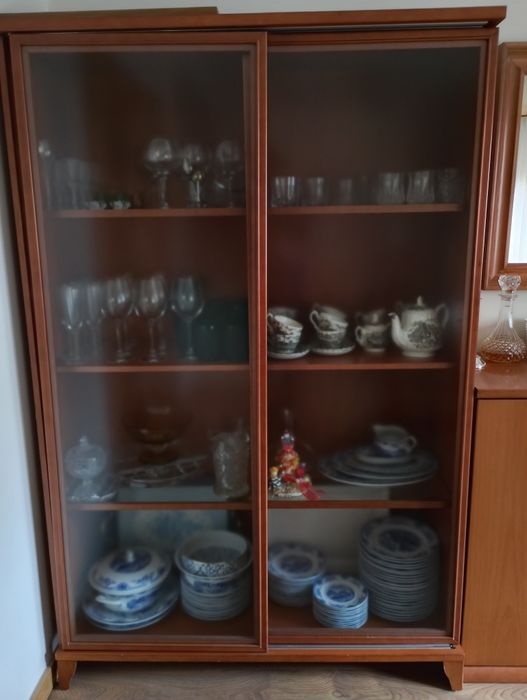 Mobília completa de sala de jantar