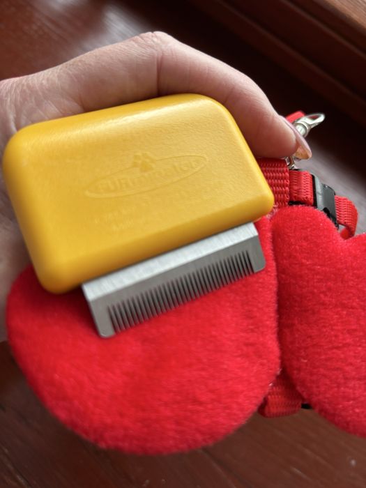 Фурмінатор для вичісування шерсті у тварин