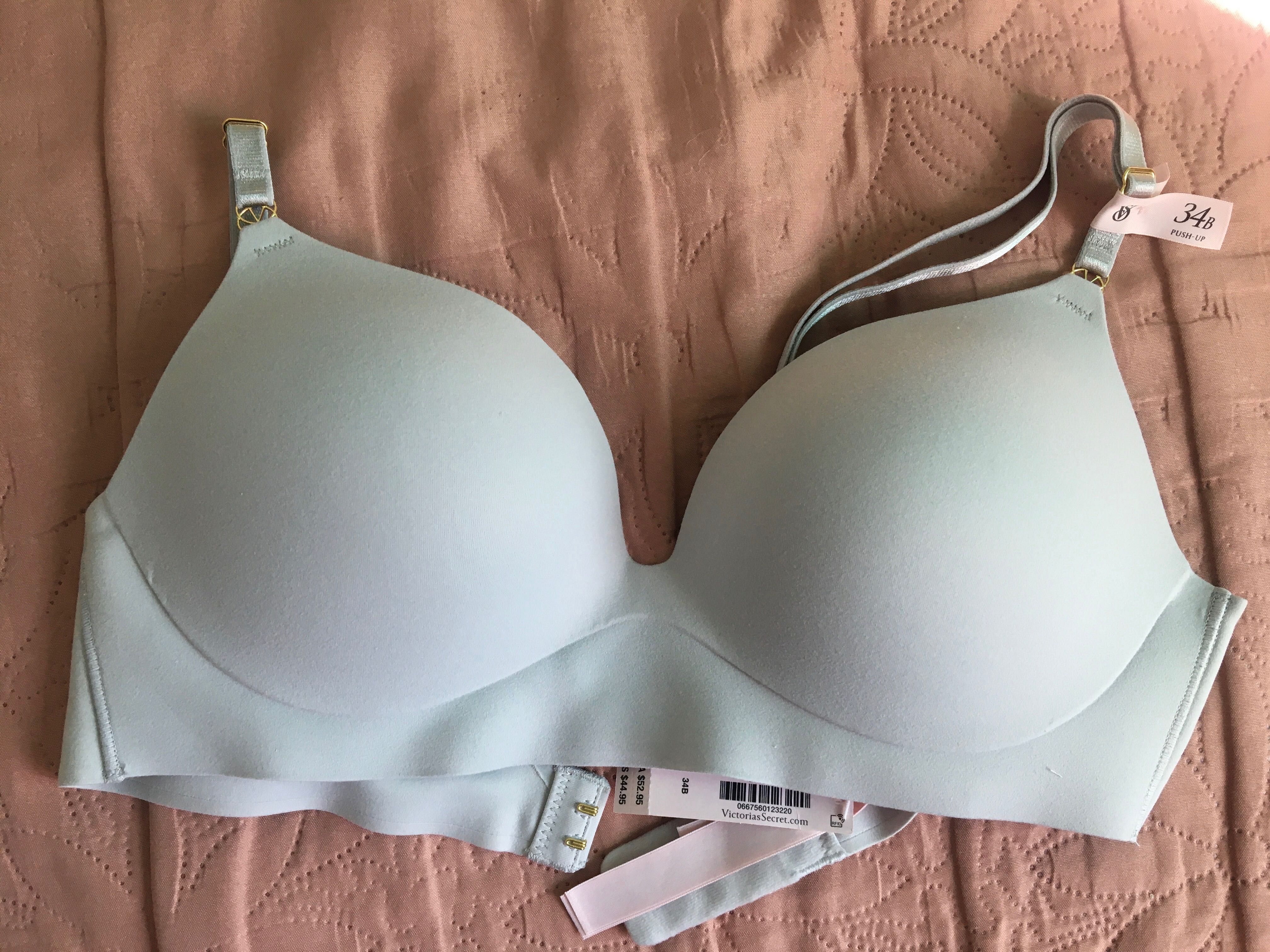 Бюст Victoria's Secret 34B