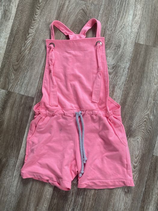 Ogrodniczki materiałowe spodnie na szelkach szorty dziewczęce