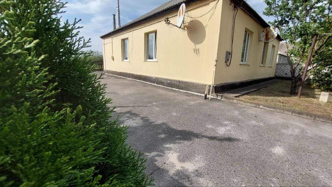 Продам будинок м. Зміїв