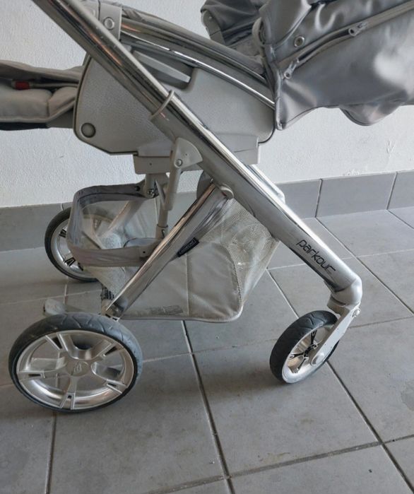 Carrinho de bebé  marca Bebecar