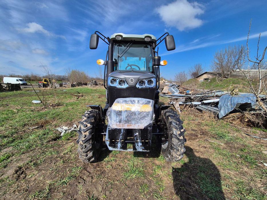 Трактор Скаут 404С ровный пол + камера заднего вида