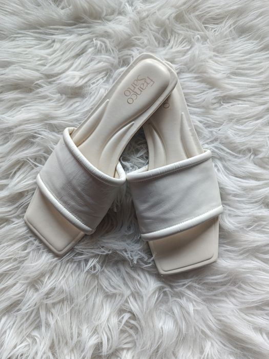 Брендові шкіряні шльопанці 41 р