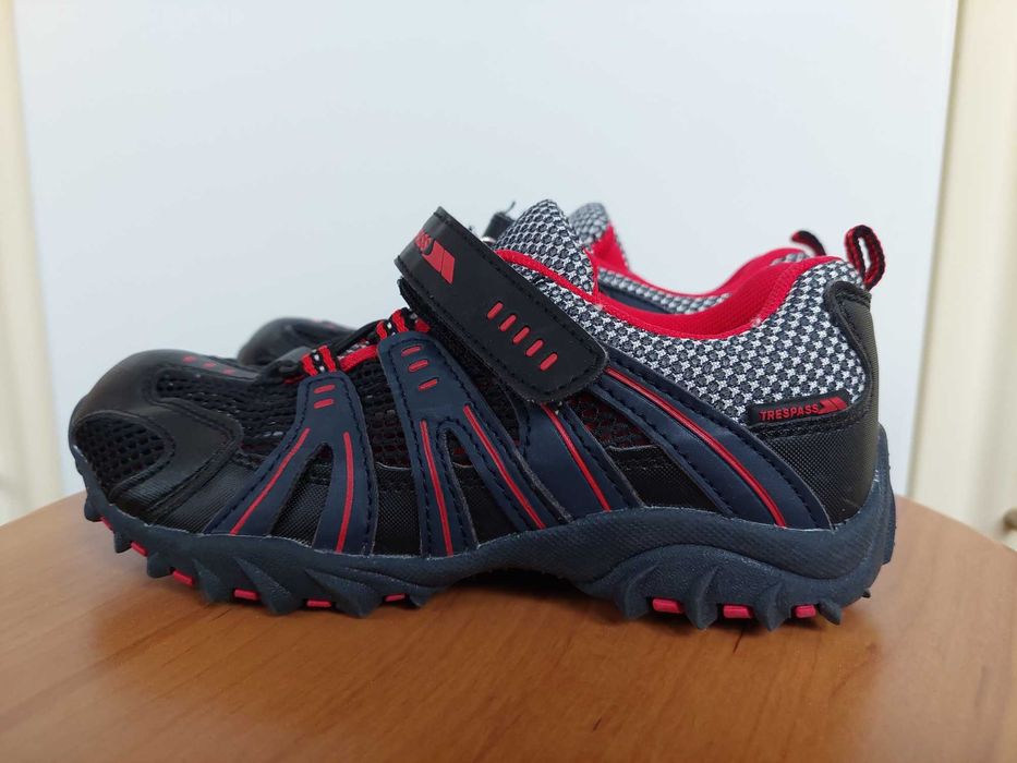 Nowe adidasy Trespass siateczkowe rozm. 32 wkładka 21 cm