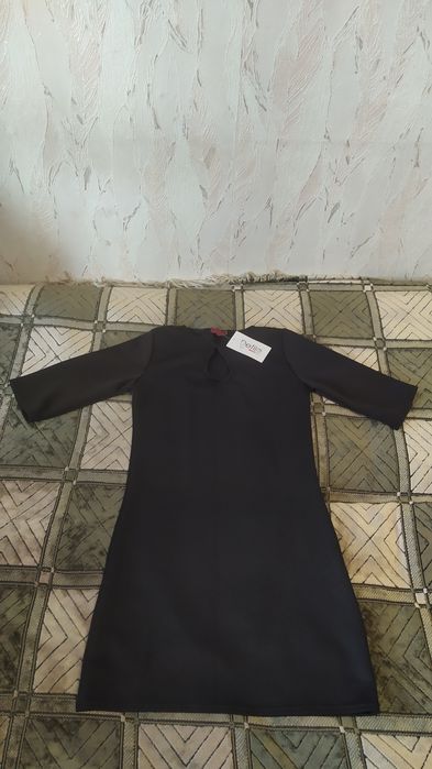 Продам красивое чёрное,женское платье