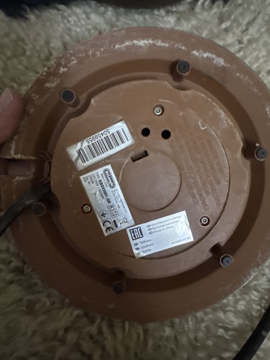 Чайник DeLonghi рабочий 1.7 литра