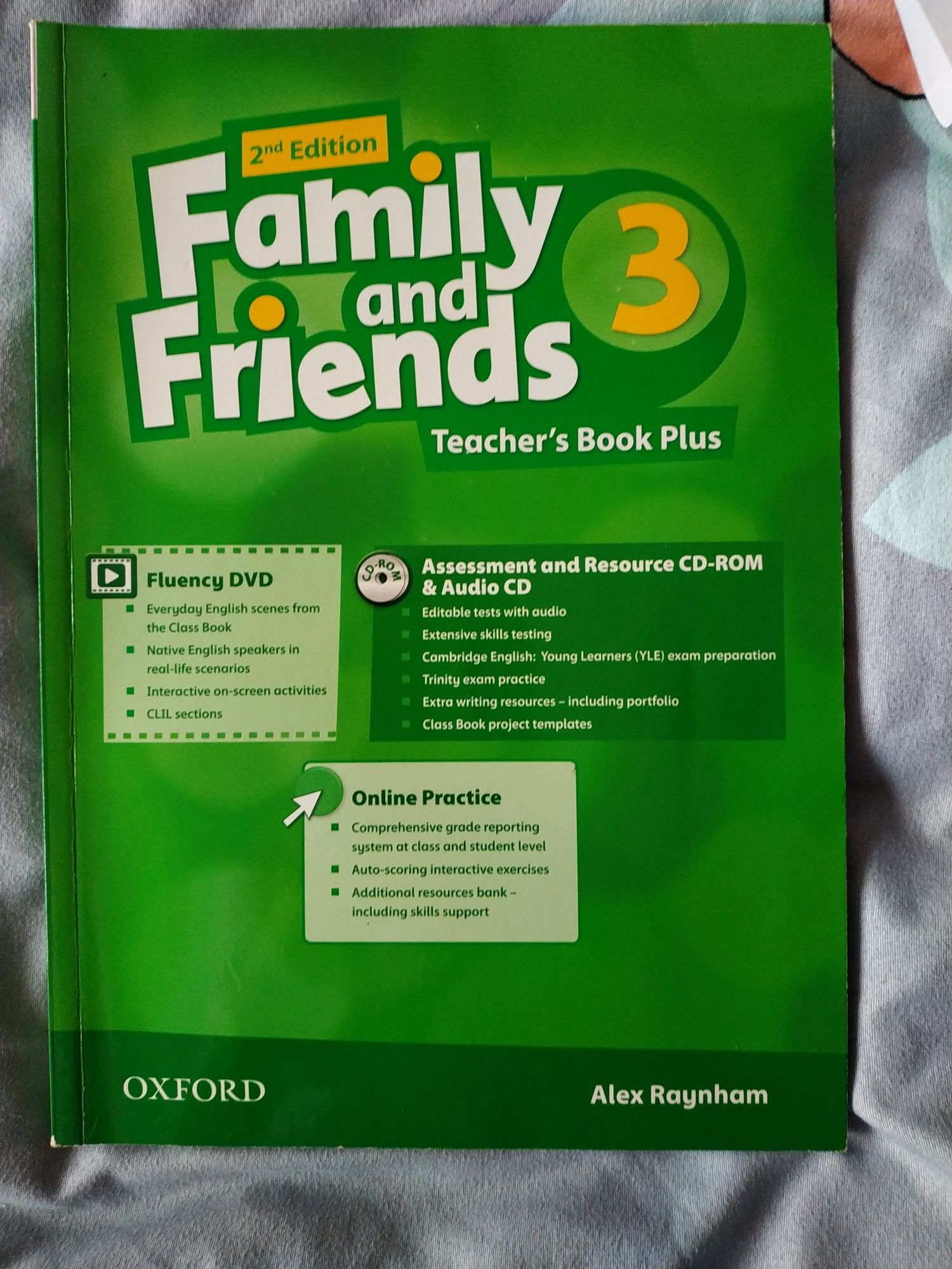 Family and friends 3 teacher's book