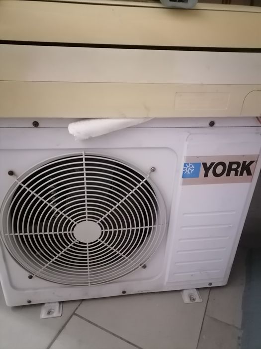 Кондиціонер York