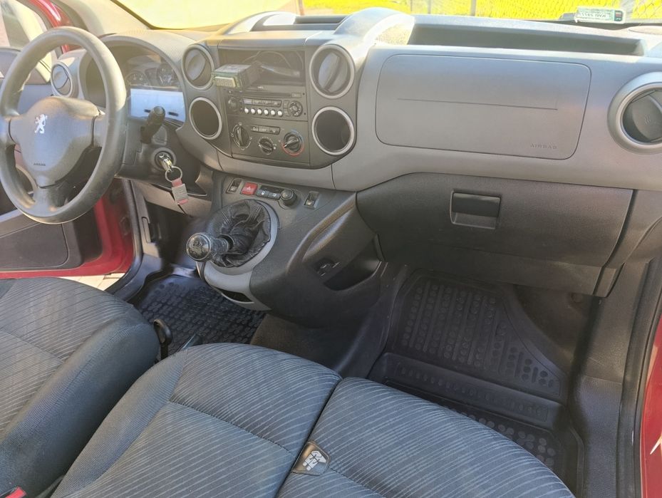 Peugeot Partner 1.6 diesel 2011 rok Stan BDB Opłaty Maj 2026