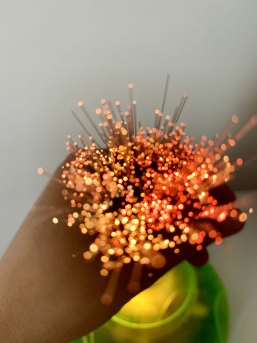 Swiecaca lampka z wlosami do pokoju dziecka, zabawka swietlna