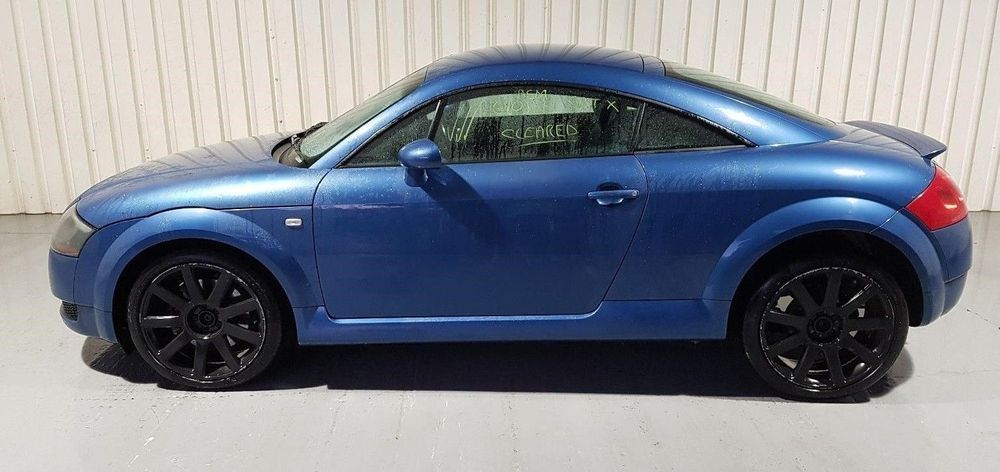 Audi TT 1.8i Quattro 4WD de 2002 disponível para peças