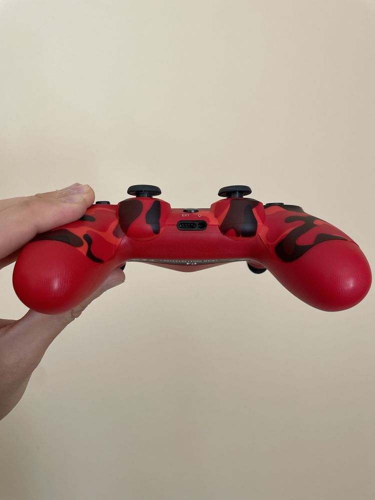 DUALSHOCK 4 PlayStation 4 Controller