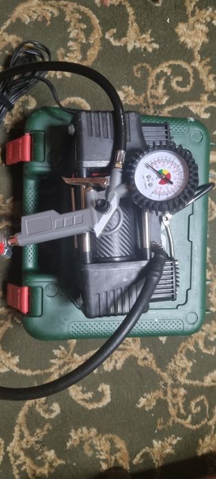 Продам компрессор двухпоршневой  для авто Штурмовик ас-72