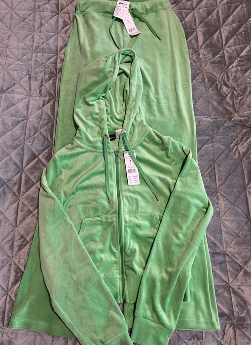 Костюм новий s з Данії