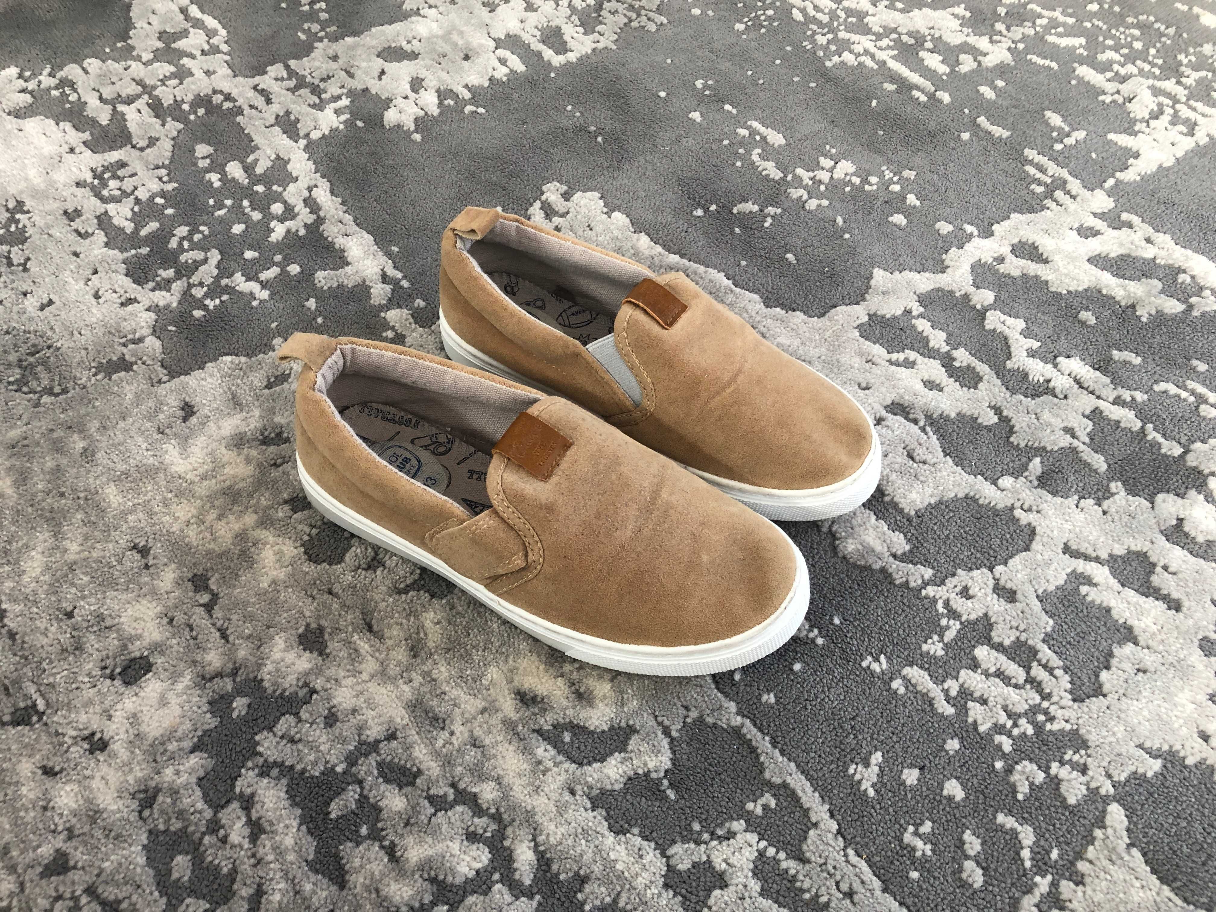 buty chłopięce beżowe wiosenno letnie r 33