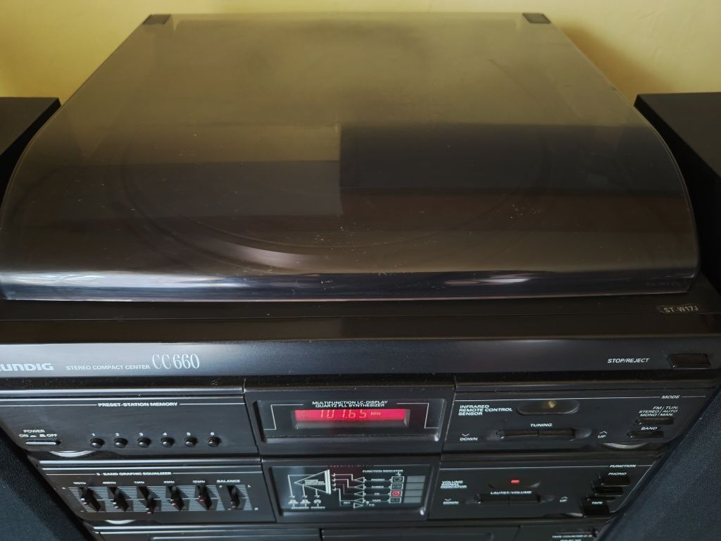Wieża Grundig CC 660