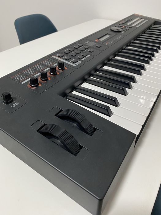 Sintetizador Yamaha Mx49 V2 Black