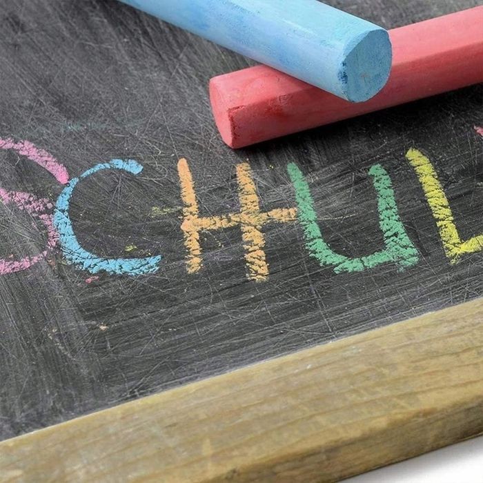 Kreda Szkolna do Tablicy Chodnikowa Kolorowa dla Dzieci Gruba + Gąbka