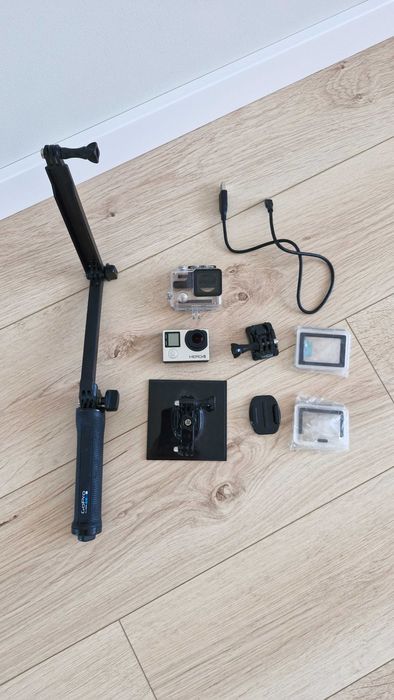 GoPro Hero 4 Silver + dodatki