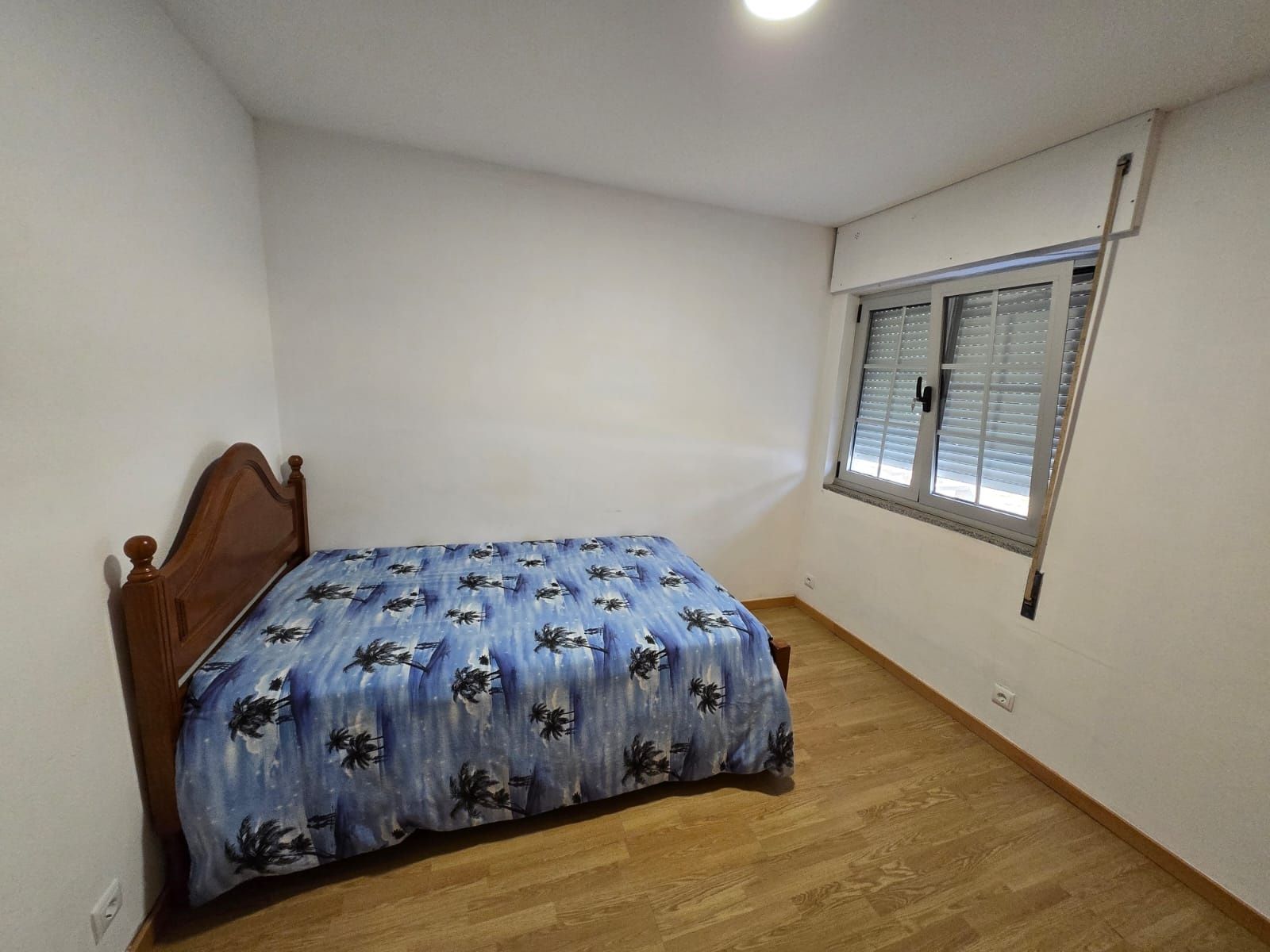 Quarto junto ao Arrábida shopping