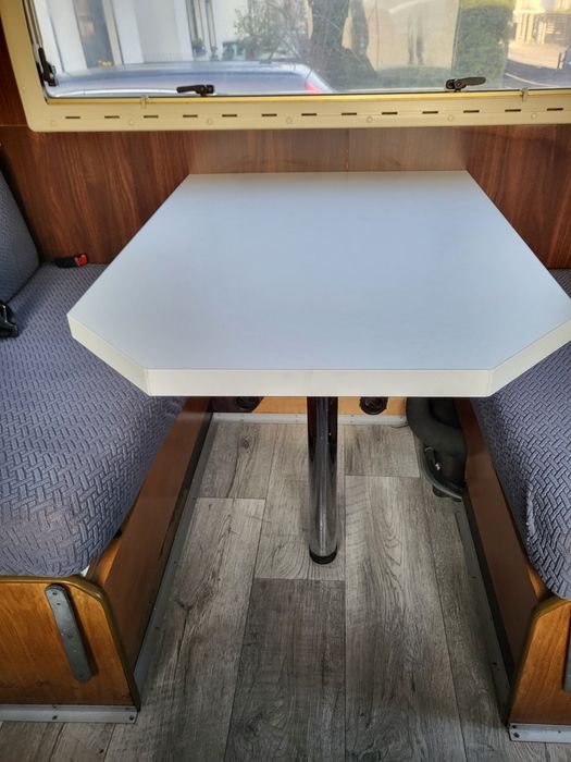 Sprzedam stół do kampera bądź przyczepy